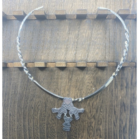 Jewelry - Children Holding Hands .925 Sterling Silver Pendant &/or Broach-Necklace not inc